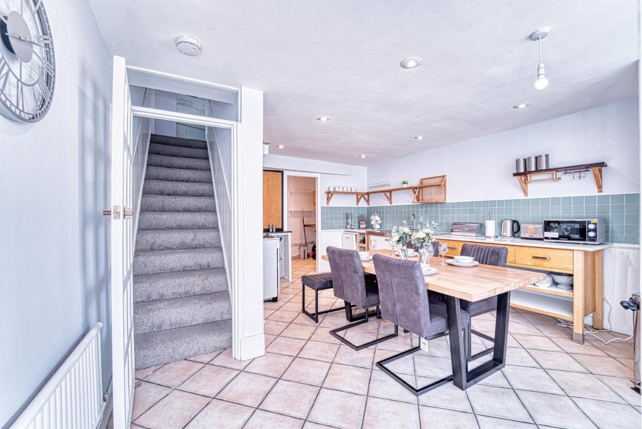 The Stylish Gem Of Bath - Football Table - Sleeps 10 Exterior photo
